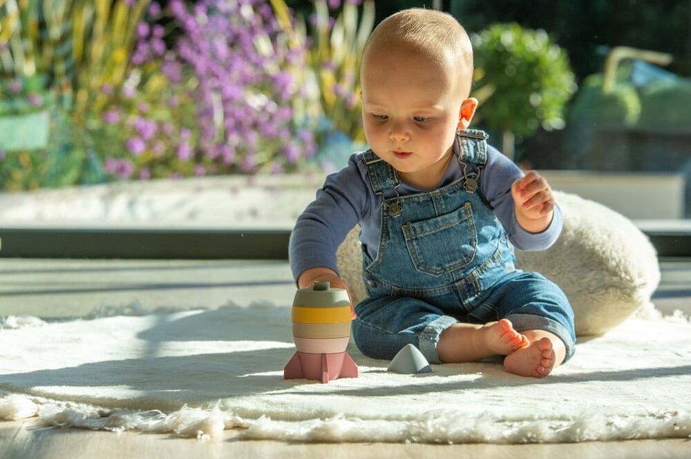 Tickit Silisoft Stapelbare Raket (Aarde Kleuren)